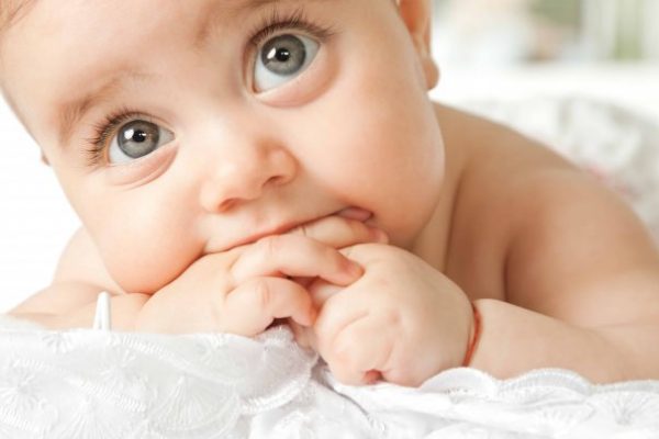 Hıçkırık Nasıl Geçer? Bebeklerde Hıçkırık Neden Olur?